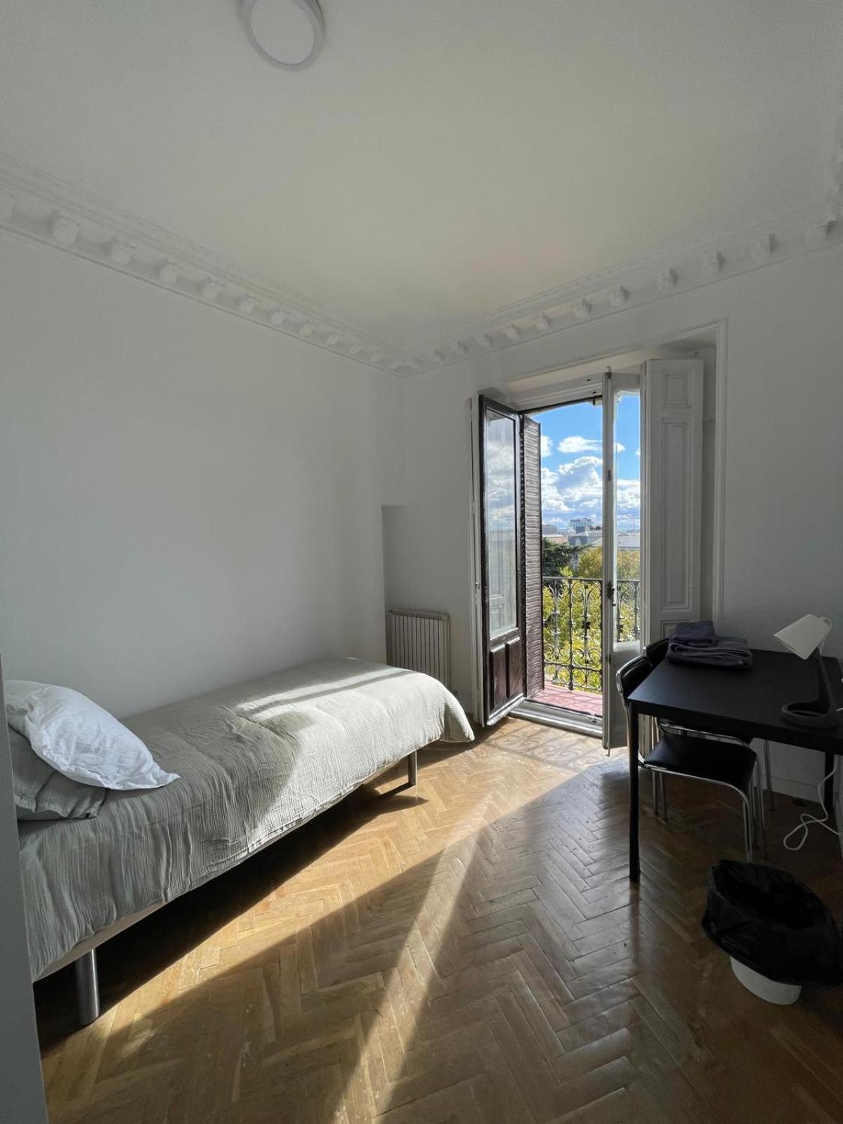 Madrid First Stop- Lope De Vega'S Dream Coliving Exterior foto